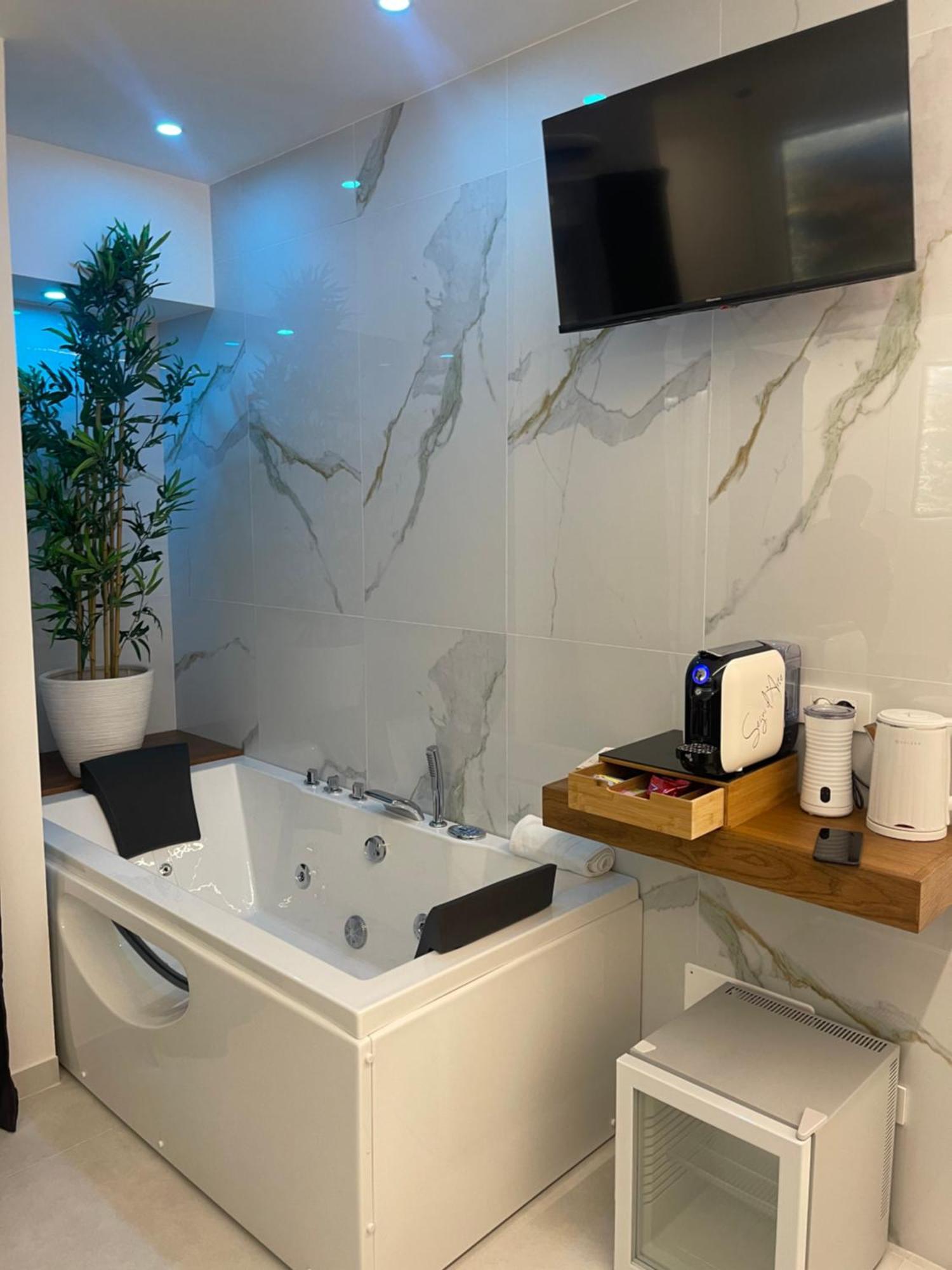 Maridda-Experience Rooms- Giardini Naxos Eksteriør billede